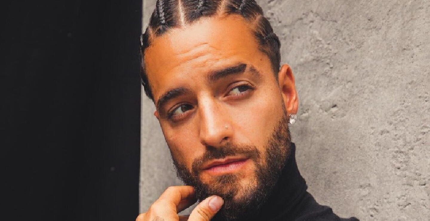 Maluma comparte sensual fotografía junto a su novia