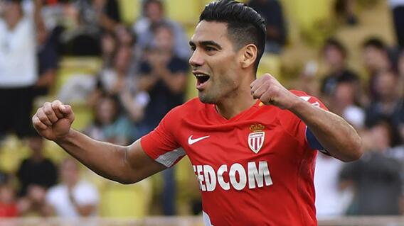 271964_celebrafalcao_afp_e.jpg 271964_celebrafalcao_afp_e.jpg