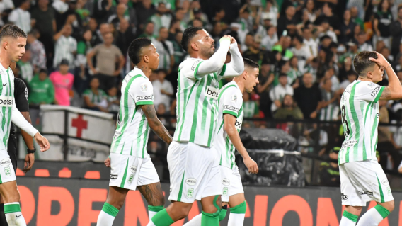 Atlético Nacional es líder parcial en el fútbol colombiano. Atlético Nacional es líder parcial en el fútbol colombiano.