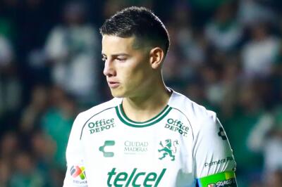 James Rodríguez, en medio del partido del Club León contra Xolos de Tijuana, por la Liga MX James Rodríguez, en medio del partido del Club León contra Xolos de Tijuana, por la Liga MX