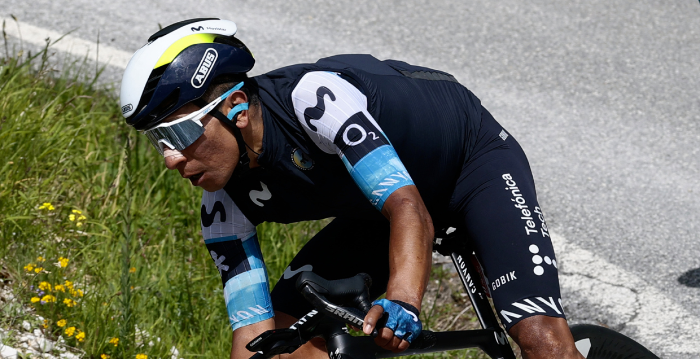 Nairo Quintana (Movistar Team) es gregario de Einer Rubio en el Giro de Italia 2025