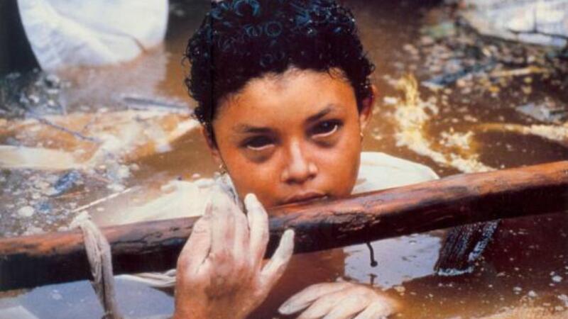 Omayra Sánchez, de 13 años, se convirtió en un símbolo de la tragedia de Armero Omayra Sánchez, de 13 años, se convirtió en un símbolo de la tragedia de Armero