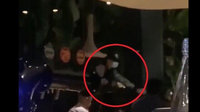 Terror en hotel de Medellín: revólver en mano, ladrón cometió asalto masivo en restaurante Terror en hotel de Medellín: revólver en mano, ladrón cometió asalto masivo en restaurante