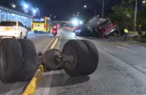 Camión de papa en la autopista Norte