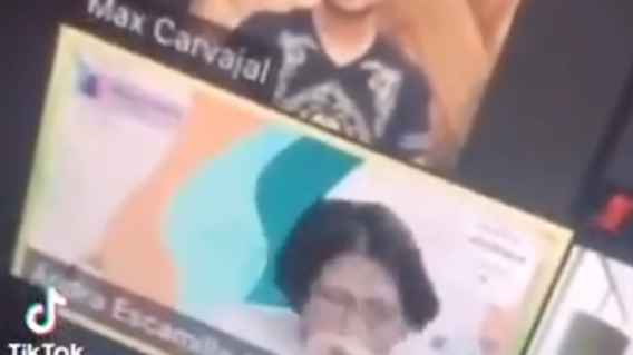 “Soy tu compañere”: joven se quiebra en llanto en medio de una clase en línea “Soy tu compañere”: joven se quiebra en llanto en medio de una clase en línea