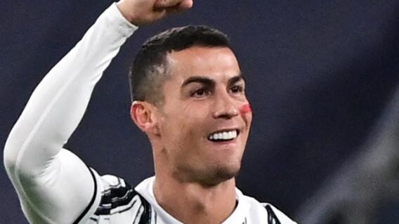 Cristiano Ronaldo Cristiano Ronaldo