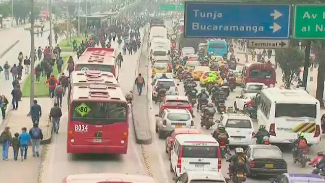 Comercio y transporte, los más afectados por paros y marchas