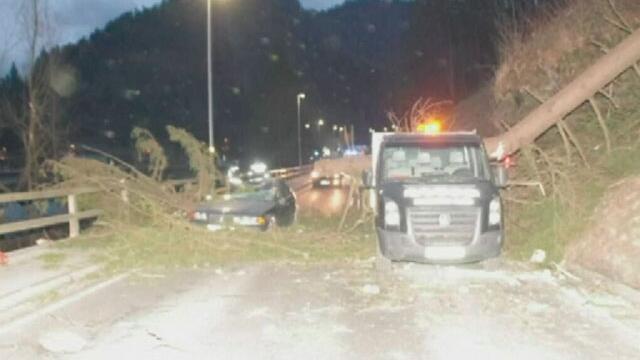 Tormenta Ciara, que ya deja siete muertos, llegó a Italia y ha causado estragos en España Tormenta Ciara, que ya deja siete muertos, llegó a Italia y ha causado estragos en España