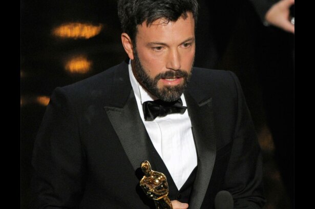 Ben Affleck, al recibir el Oscar por Mejor Película. Foto: AP
