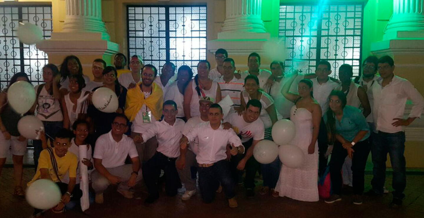 jovenes-paz-2.jpg
