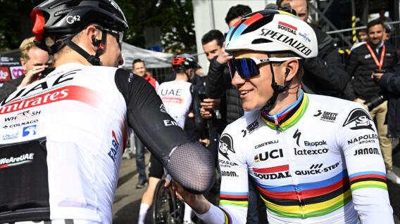 Tadej Pogacar y Remco Evenepoel, en la Lieja-Bastoña-Lieja. Tadej Pogacar y Remco Evenepoel, en la Lieja-Bastoña-Lieja.