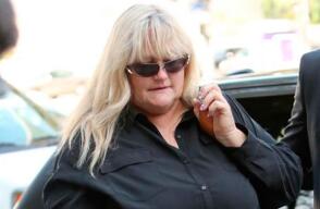 217596_debbie-rowe.jpg