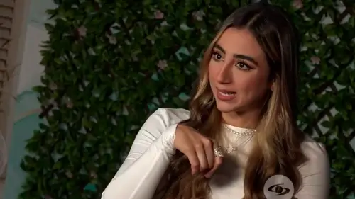 Beba se disculpa con sus compañeros del Desafío 2024.