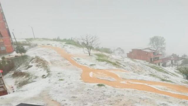 No es Europa: así quedó corregimiento de Medellín por una fuerte granizada