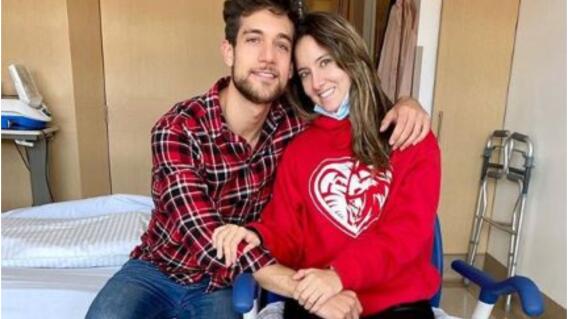 23248_Exnovio de Daniella Álvarez la acompaña en el hospital / Foto: Instagram 23248_Exnovio de Daniella Álvarez la acompaña en el hospital / Foto: Instagram