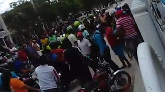 270075_La comunidad decidió tomar la justicia por sus manos. Foto: cortesía