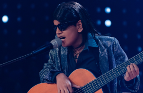 Rey Ruiz canta con Yo Me Llamo Mini José Feliciano y Amparo se quiebra