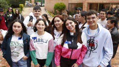 Renta Joven.jpg Renta Joven.jpg