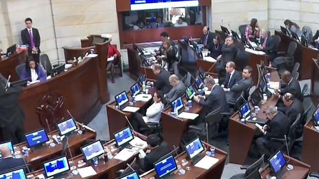 Senado designó subcomisión para estudiar alternativas que permitan llegada de víctimas al Congreso