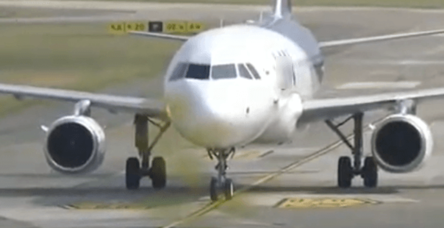 avion.png