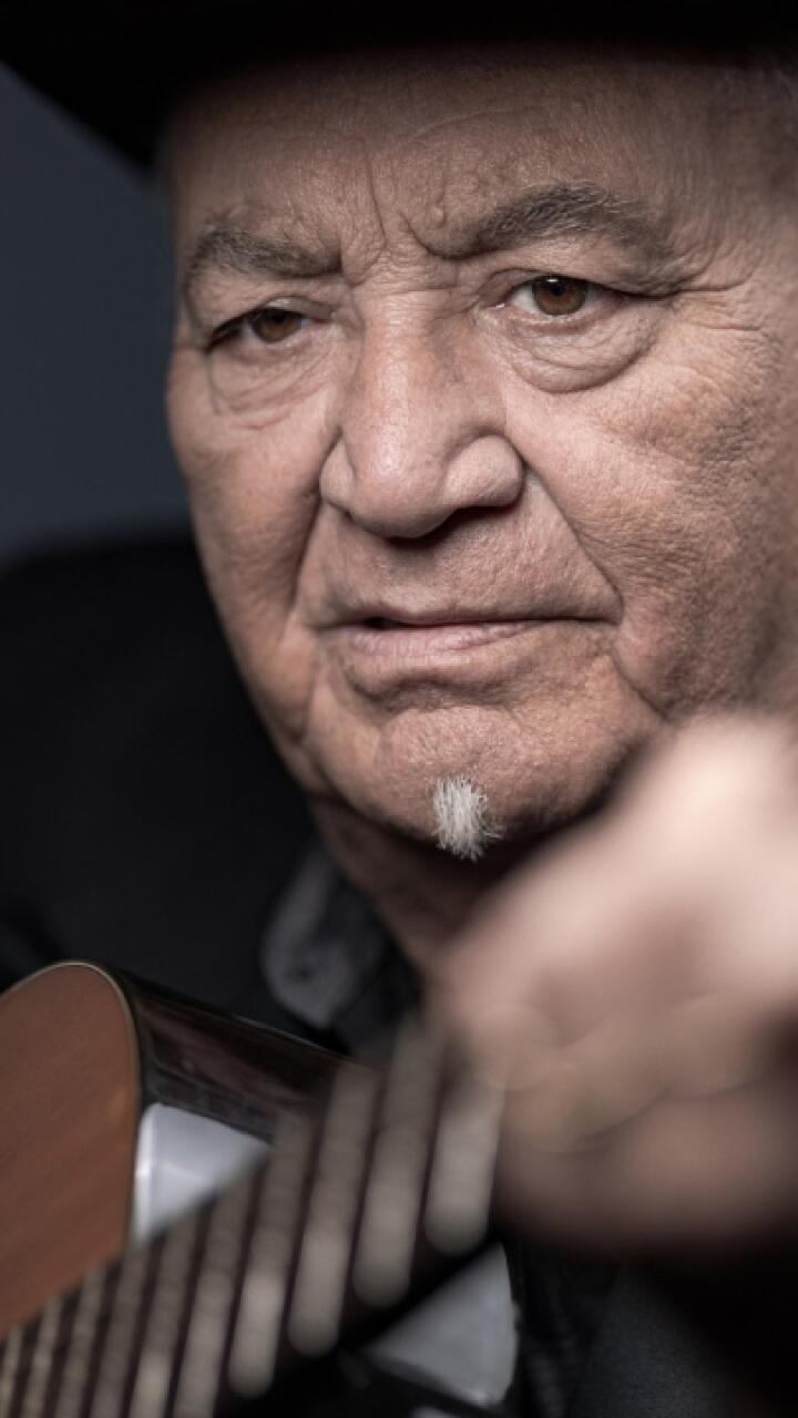 Eliades Ochoa, el músico cubano