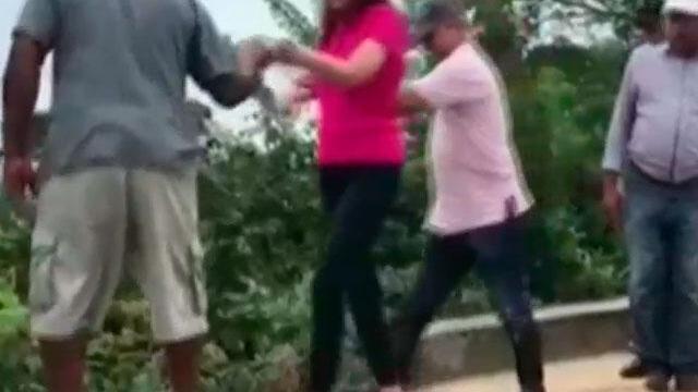 Puente improvisado hizo pasar tremendo susto a gobernadora de Magdalena