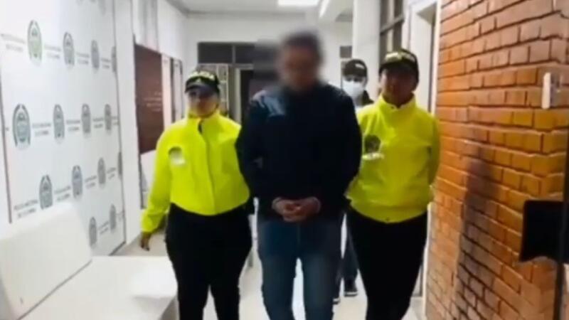 Profesor detenido por abuso en Bogotá Profesor detenido por abuso en Bogotá