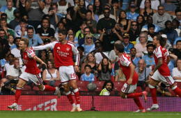Arsenal le ganó la Community Shield al Manchester City.