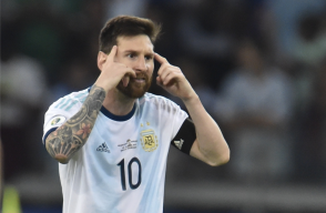 336887_BLU Radio // Messi vs Paraguay // AFP