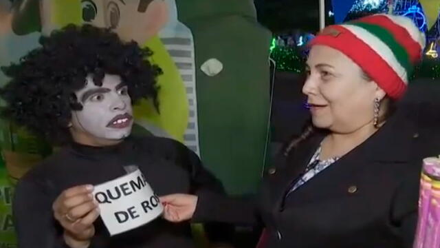 Policías en Medellín se disfrazan de mimos en curiosa estrategia para evitar la quema de pólvora