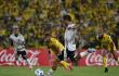 Acción de juego de Colo Colo contra Bucaramanga por la Copa Libertadores. 