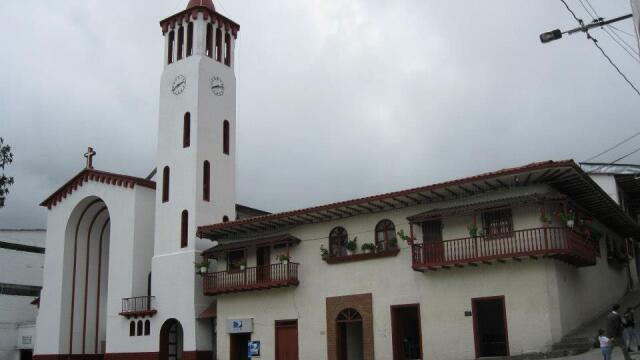 iglesia Nuestra Señora de los Dolores Pensilvnaia.jpg iglesia Nuestra Señora de los Dolores Pensilvnaia.jpg