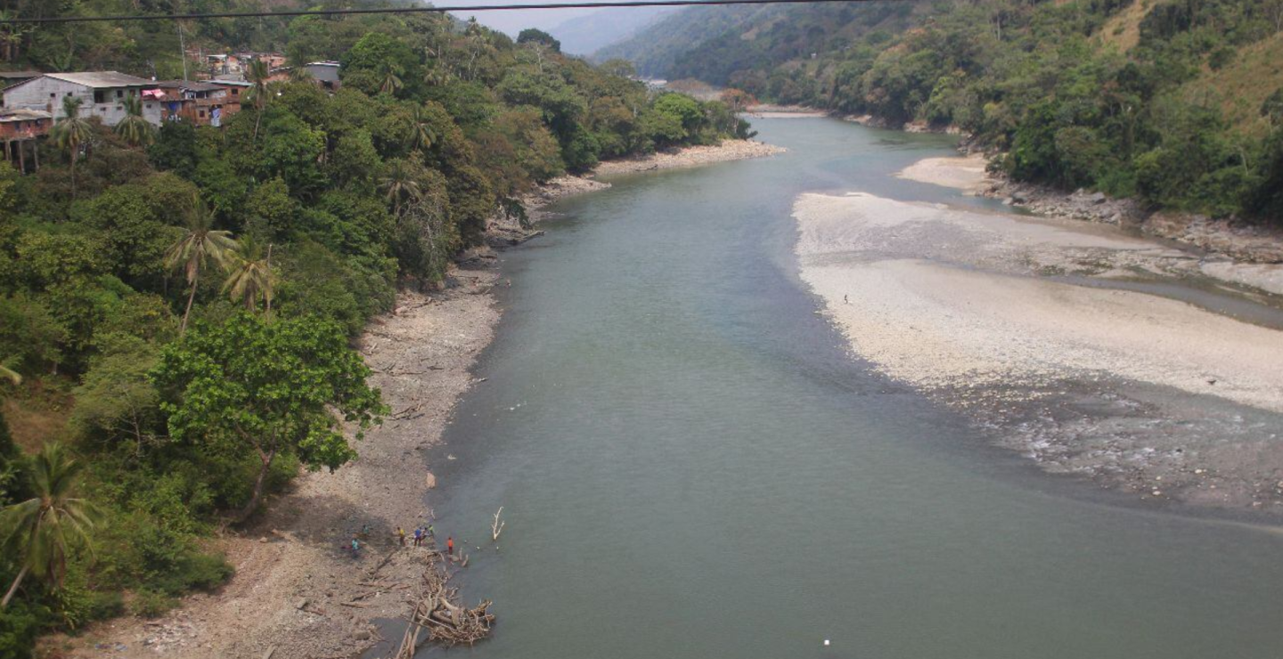 El nivel del embalse disminuye un 0,53 % y, a este ritmo, en solo 34 días podría descender hasta el 40 %, un nivel mínimo histórico. 