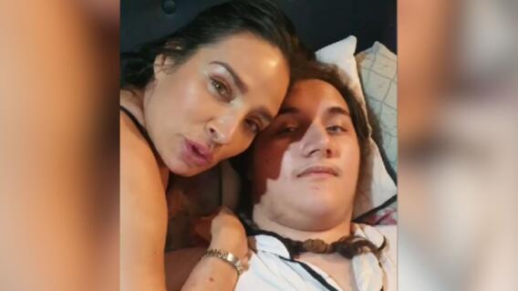 Luly Bossa junto a su hijo Angelo Luly Bossa junto a su hijo Angelo