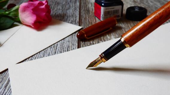 Emprender con el arte de las palabras: una realidad posible con la plataforma Letras & Poesía Emprender con el arte de las palabras: una realidad posible con la plataforma Letras & Poesía