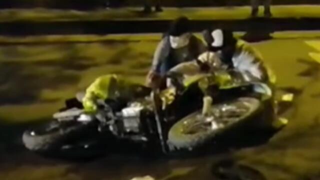 policia herido moto incinerada policia herido moto incinerada