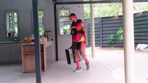 Omega asigna el tercer chaleco de sentencia