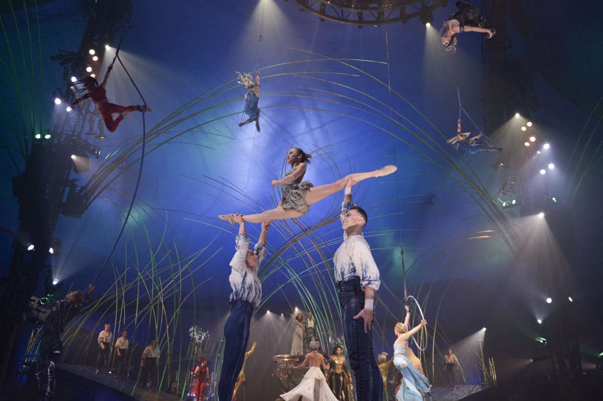 636500_amaluna_cirque_du_soleil_shock_davod_schwarz8277.jpg