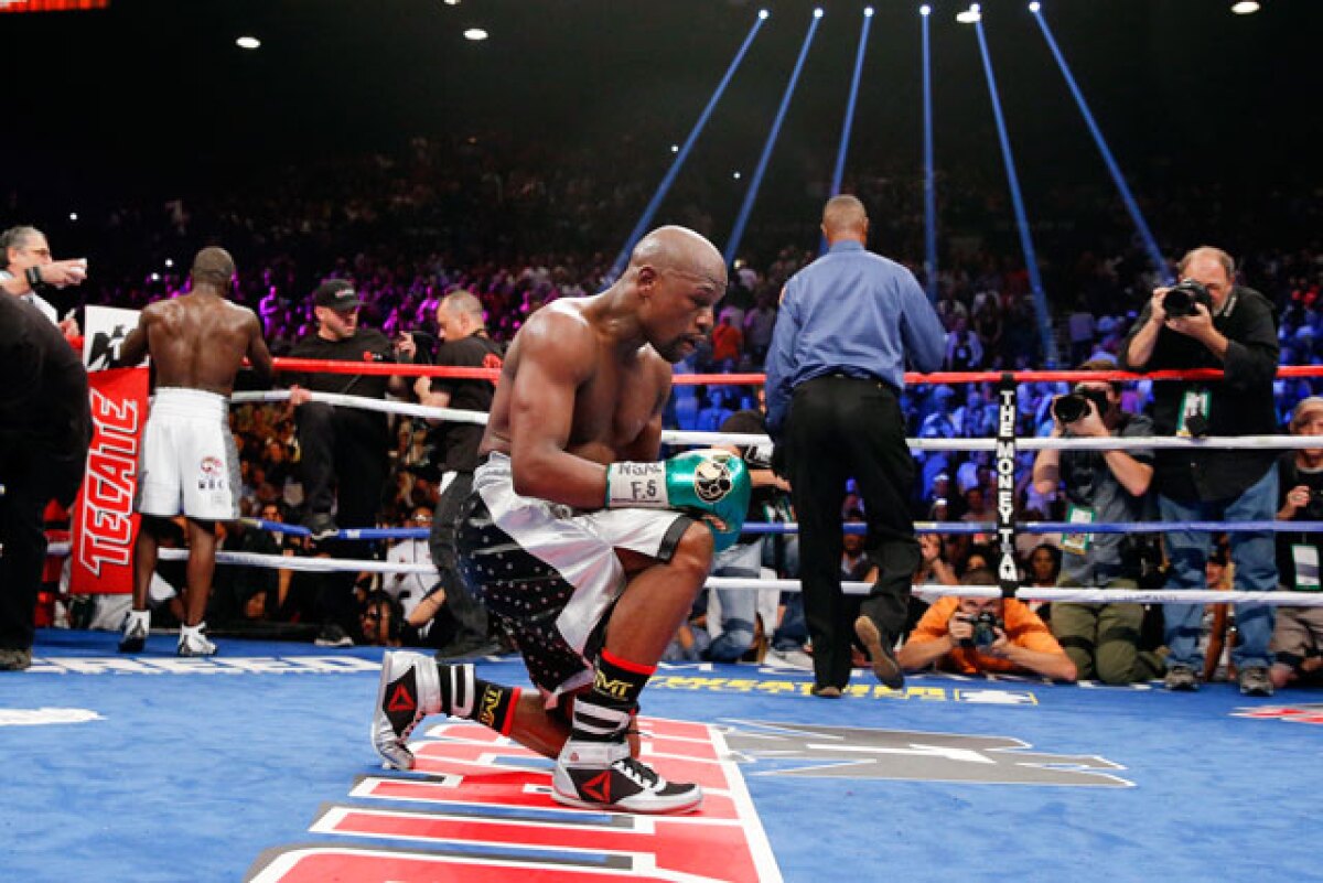 130915mayweather-berto-boxeo_ap.jpg