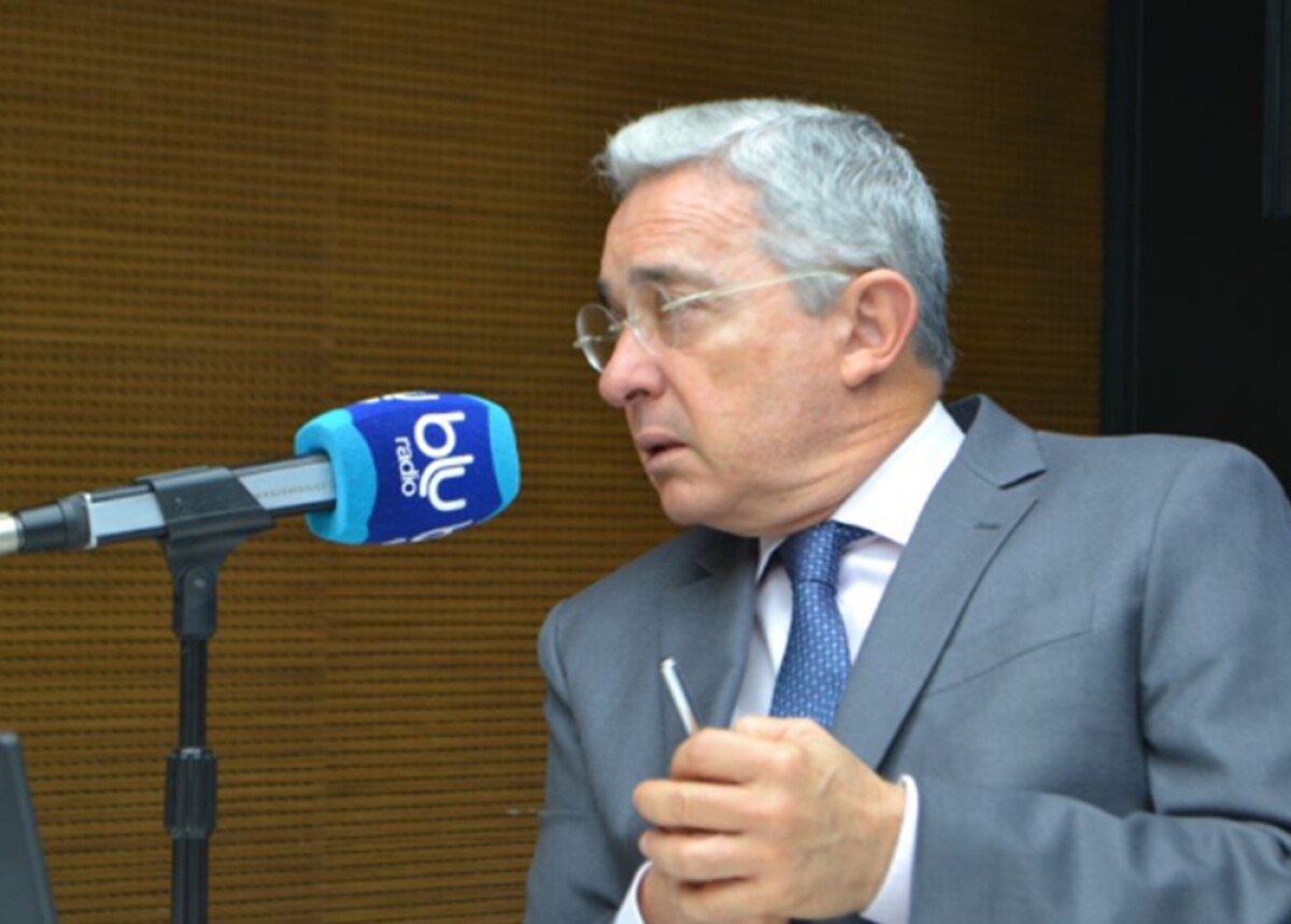 270499_BLU Radio. Alvaro Uribe Velez / Foto: BLU Radio