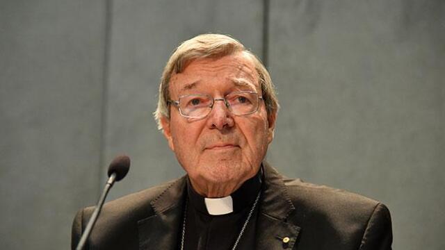 George Pell llegó a Australia a defenderse por acusaciones de pederastia