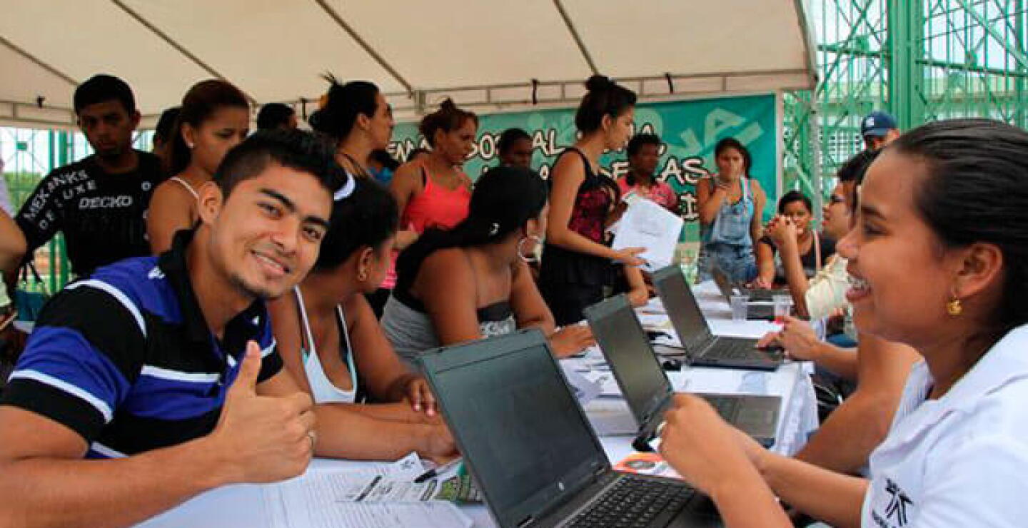jovenes-sena.jpg
