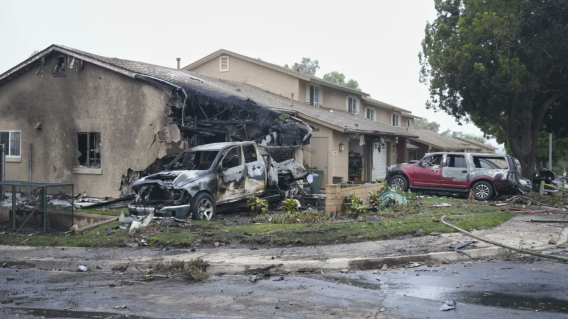 Varios muertos deja choque de avioneta en zona residencial de California: "Es una tragedia" Varios muertos deja choque de avioneta en zona residencial de California: "Es una tragedia"