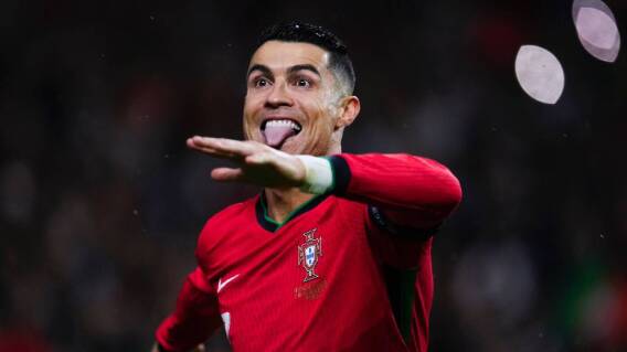 Cristiano Ronaldo Cristiano Ronaldo