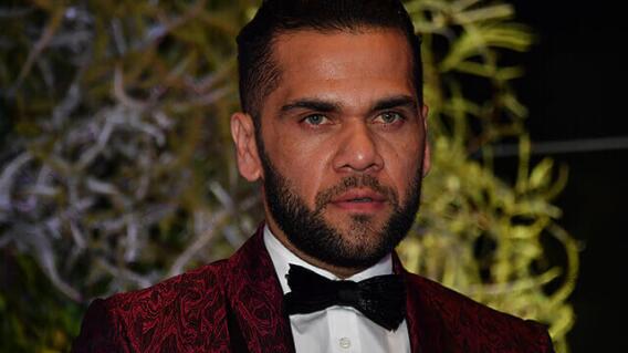292597_dani_alves_301118_afpe.jpg