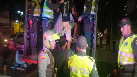 356947_BLU Radio. Operativo Venezolanos Bucaramanga / Foto: Policía Nacional