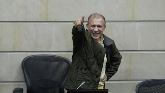 Roy Barreras confirma que está libre de cáncer: “Te gané esta batalla, huesuda” Roy Barreras confirma que está libre de cáncer: “Te gané esta batalla, huesuda”