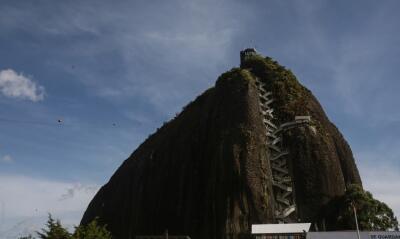 Piedra del Peñol de Guatapé, Antioquia: 15 personas heridas deja desprendimiento de material