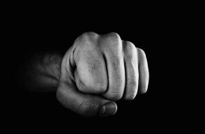 ataque a guarda de tránsito en Medellín 