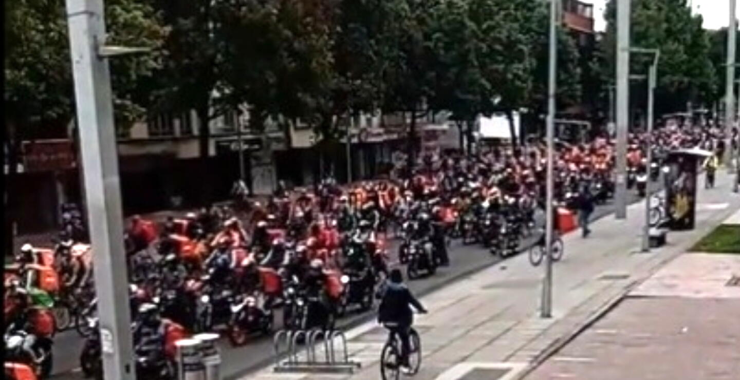 374378_Manifestación rappitenderos // Foto: Captura de video twitter